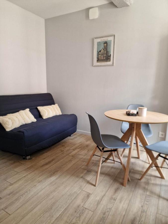 Appartement Au Coeur De Vezelay - Galerie 10 Eksteriør bilde