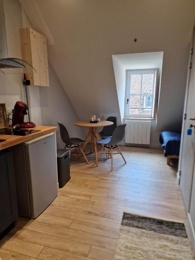 Appartement Au Coeur De Vezelay - Galerie 10 Eksteriør bilde